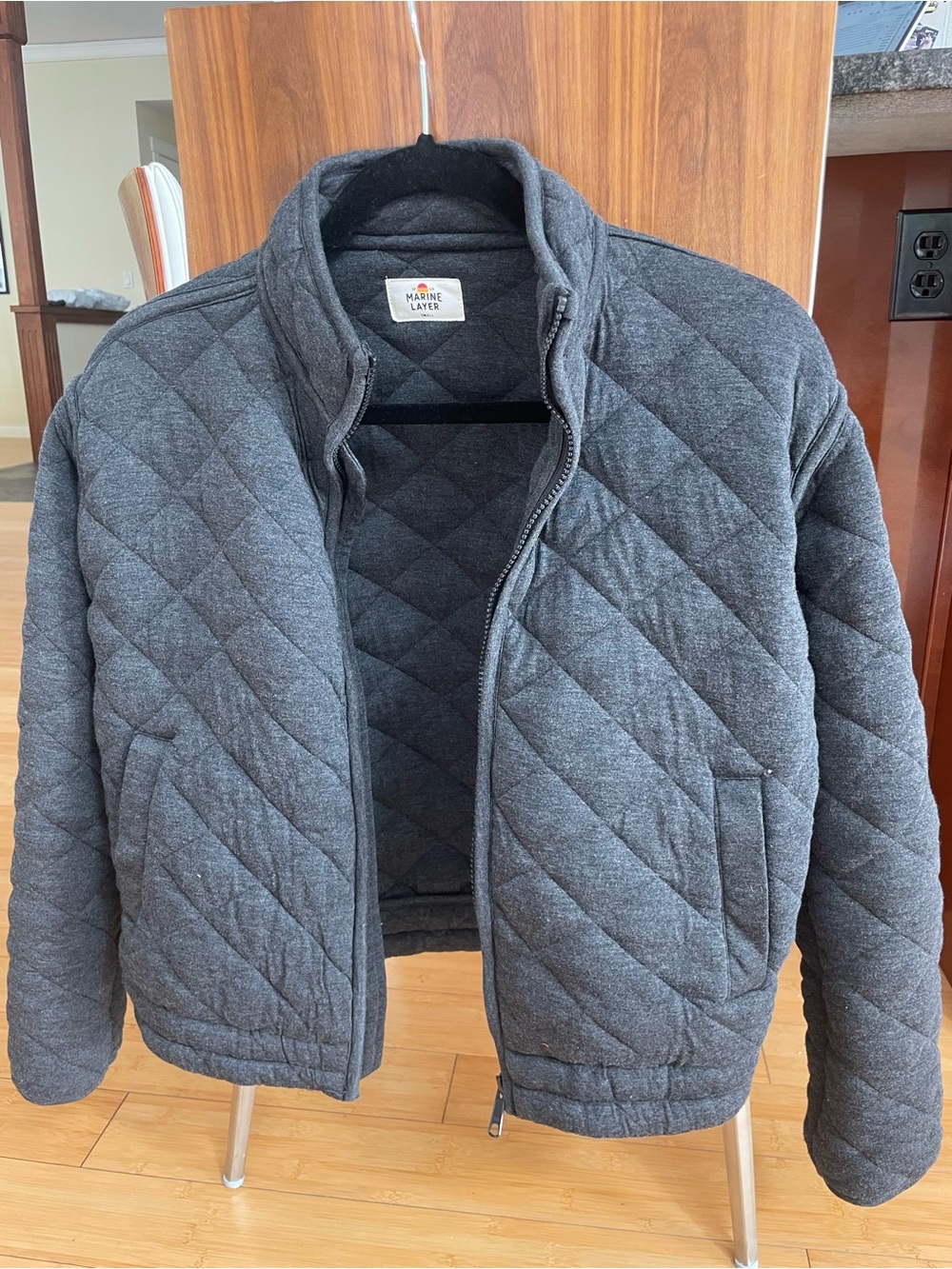 Marine Layer Women’s Quilted Puffer Jacket - Charcoal Gray